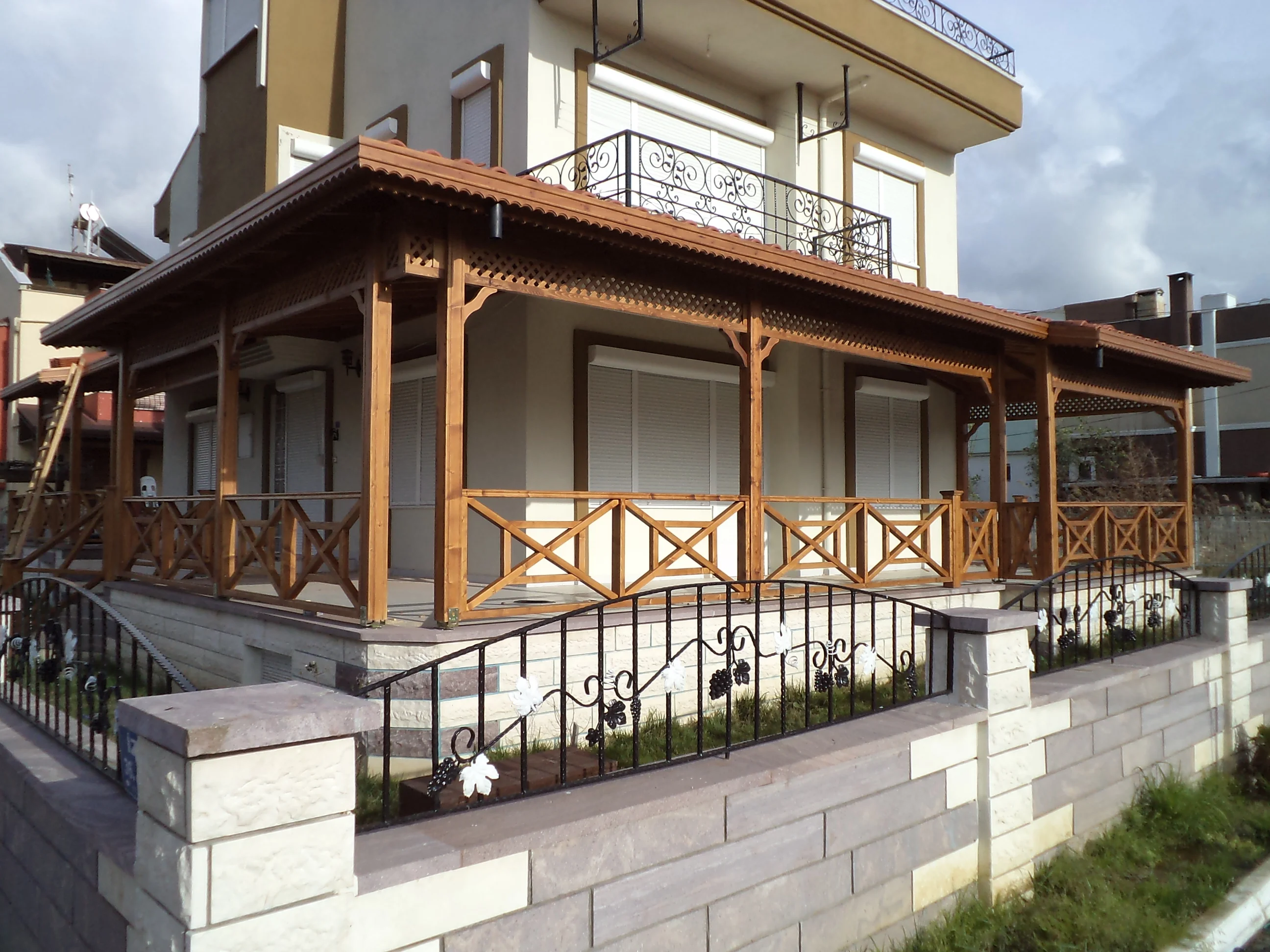 Ahşap Pergola